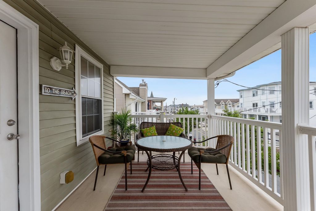 Photo of 219 E Glenwood Avenue #C, Wildwood, NJ 08260 (MLS # 252464)