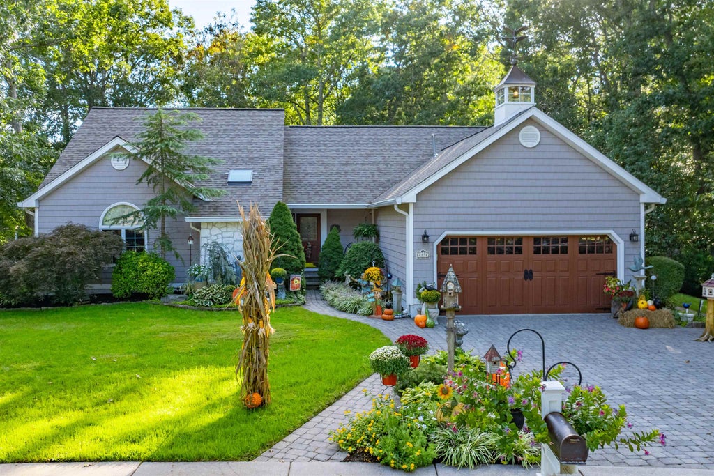 Photo of 23 Summer Circle, North Cape May, NJ 08204 (MLS # 262844)