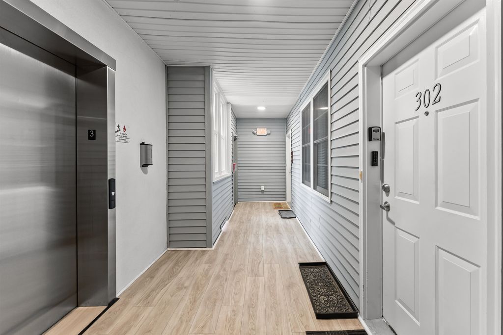 Photo of 410 E Lavender Road #302, Wildwood Crest, NJ 08260 (MLS # 260567)