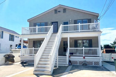 Condo For Sale - 130 W Andrews Avenue #4<br/> Wildwood, NJ 08260