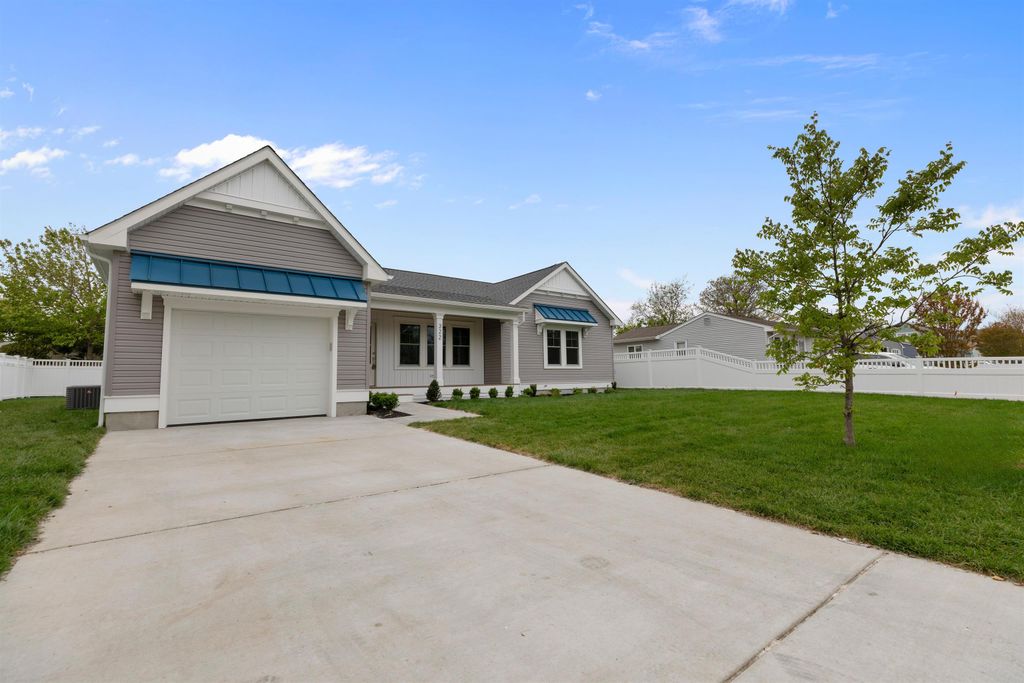 Photo of 322 Village Road, Villas, NJ 08251 (MLS # 261192)