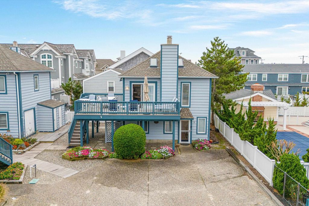 Photo of 13 93rd Street #5, Stone Harbor, NJ 08247 (MLS # 252939)