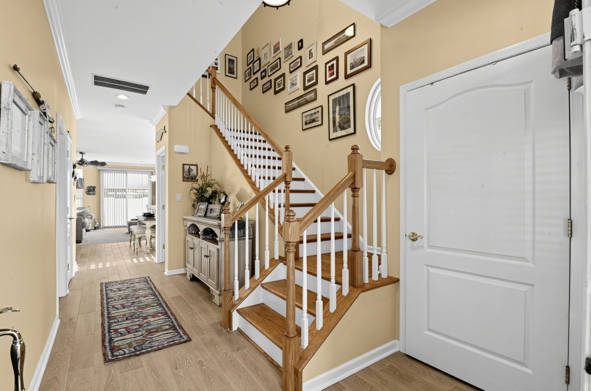 307 E Buttercup Avenue 307