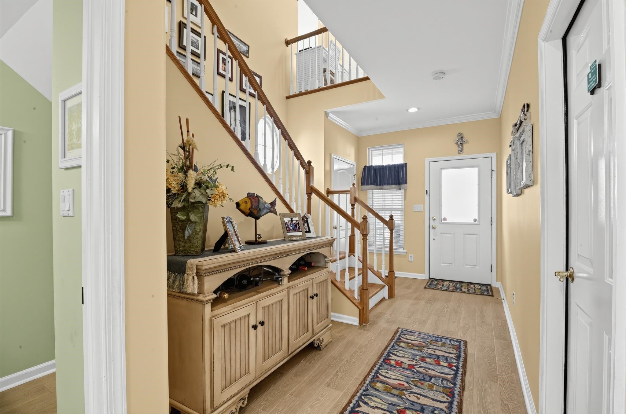 307 E Buttercup Avenue 307