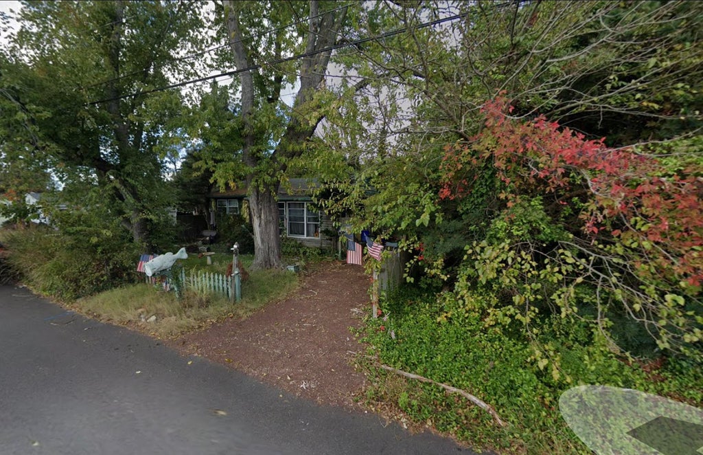 Photo of 4 Eldredge Avenue, Del Haven, NJ 08251 (MLS # 261661)