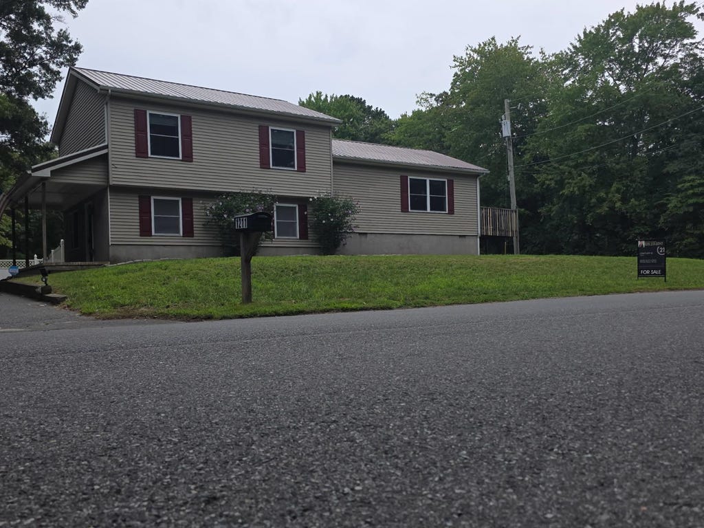Photo of 1211 Fulton Street, Green Creek, NJ 08210 (MLS # 262260)