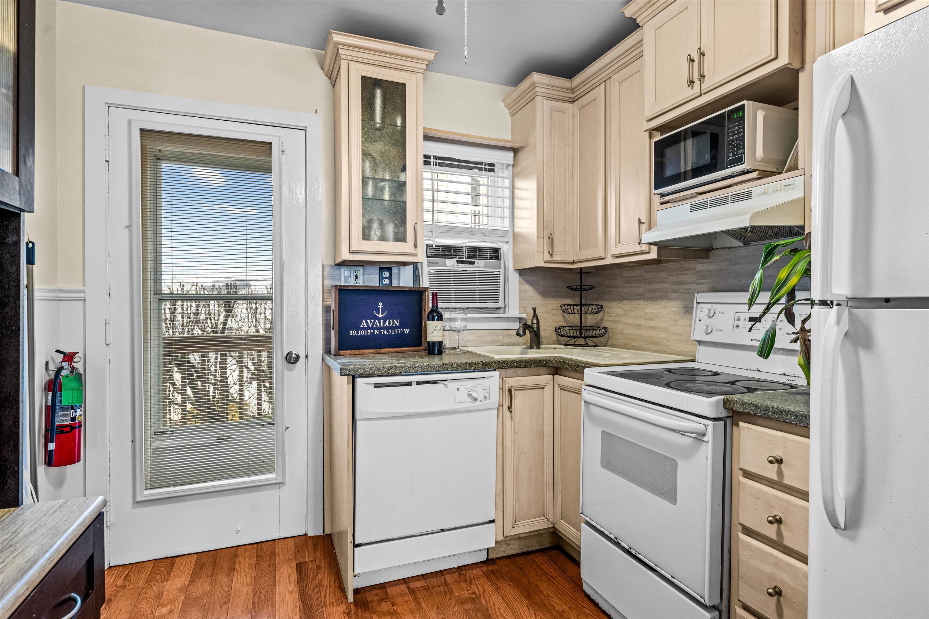 29 E 28th Street #7, Avalon, New Jersey image 7