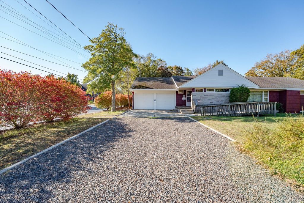 Photo of 33 E Mechanic Street, Cape May Court House, NJ 08210 (MLS # 253140)