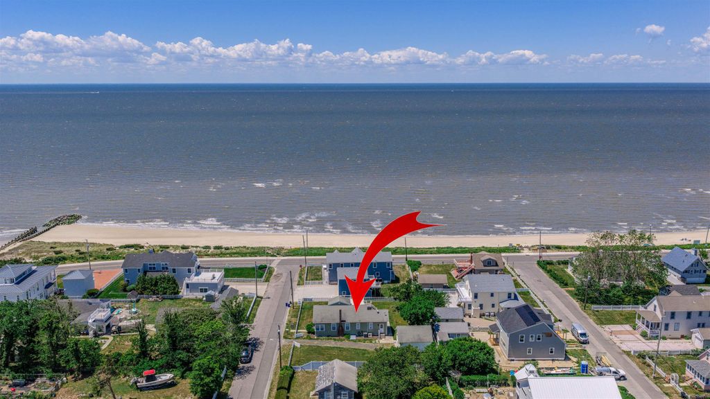 Photo of 1 Englewood Road, North Cape May, NJ 08204 (MLS # 261382)