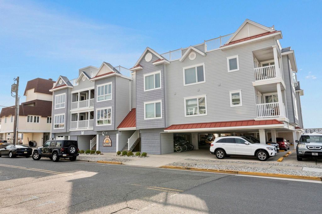 Photo of 9501 Sunset Drive #7, Stone Harbor, NJ 08247 (MLS # 260708)