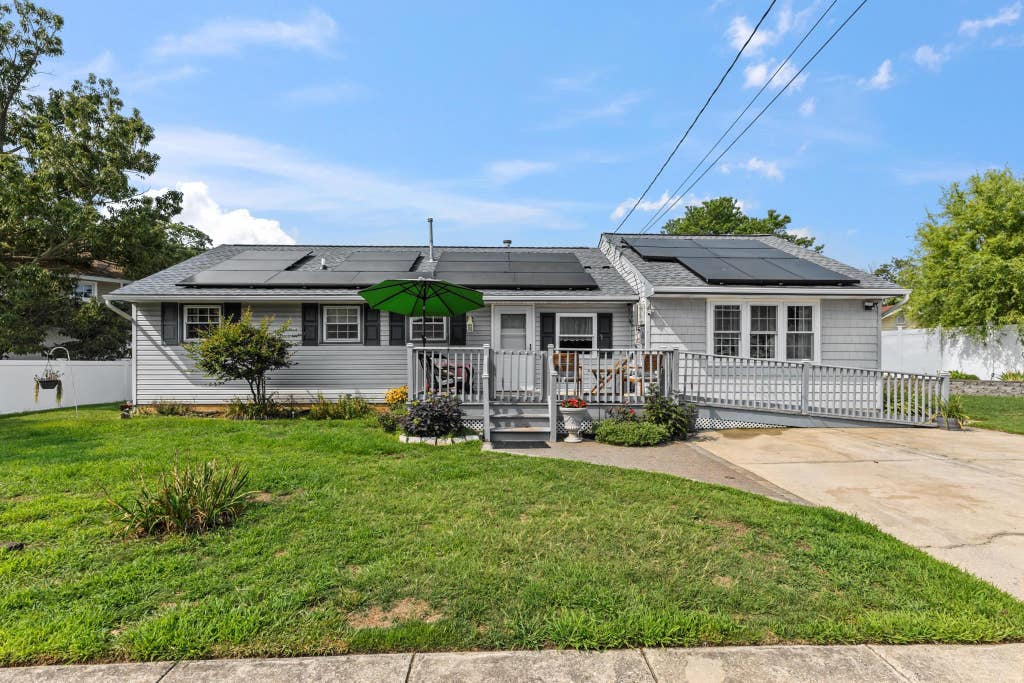 Photo of 1302 Washington Boulevard, North Cape May, NJ 08204 (MLS # 262213)