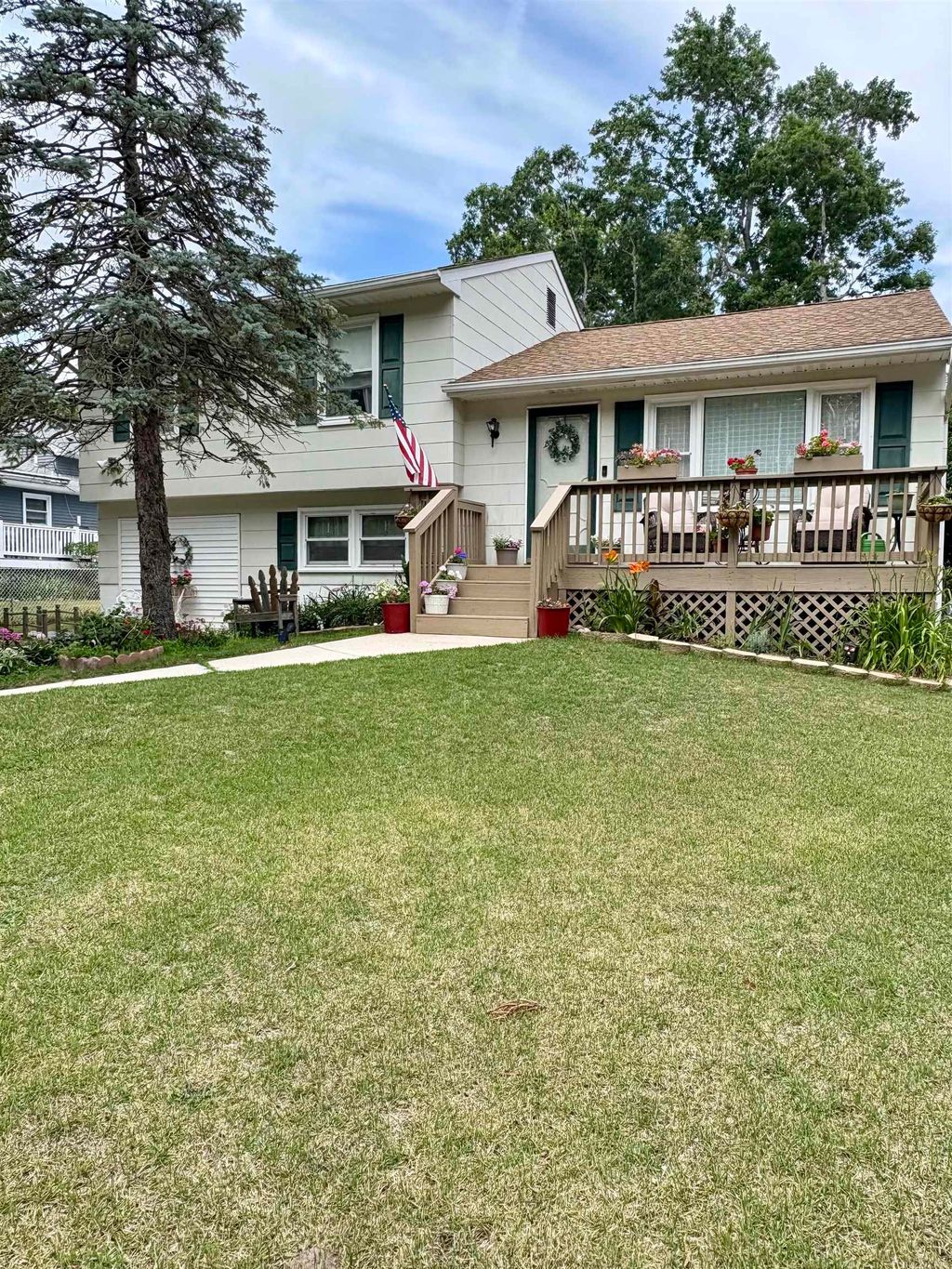 Photo of 221 Linda Anne Avenue, North Cape May, NJ 08204 (MLS # 261746)