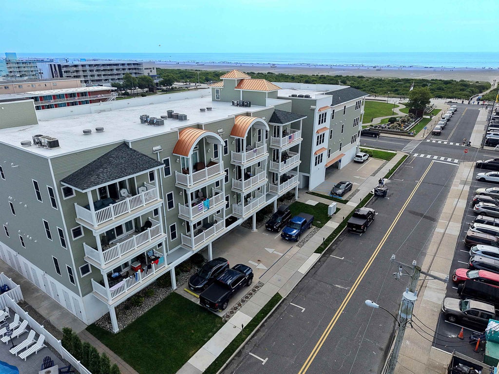 Photo of 407 E Palm Road #205, Wildwood Crest, NJ 08260 (MLS # 262324)