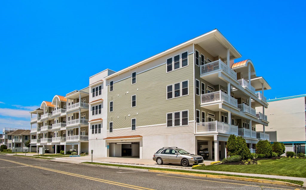 Photo of 407 E Palm Road #205, Wildwood Crest, NJ 08260 (MLS # 262324)