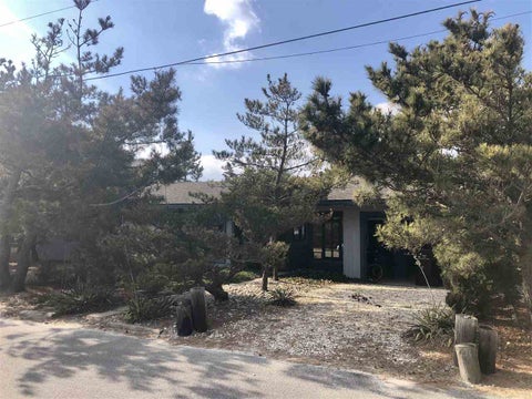 Homes Sold - 30 E Seacliff Avenue<br/> Strathmere, NJ 08248