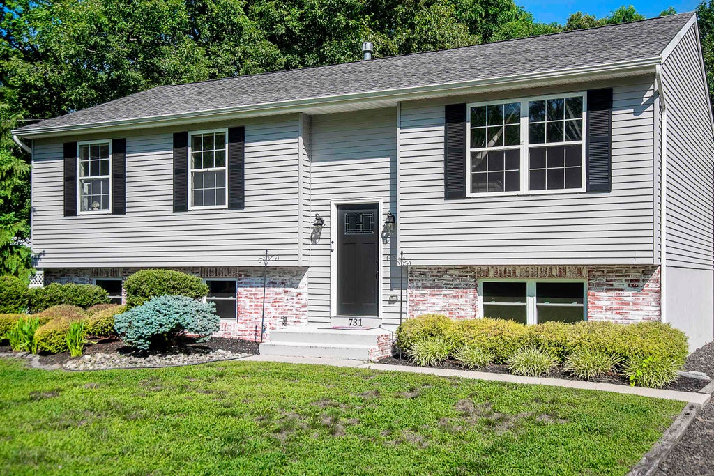 Photo of 731 Pennsylvania Avenue, Franklinville, NJ 08322 (MLS # 261981)