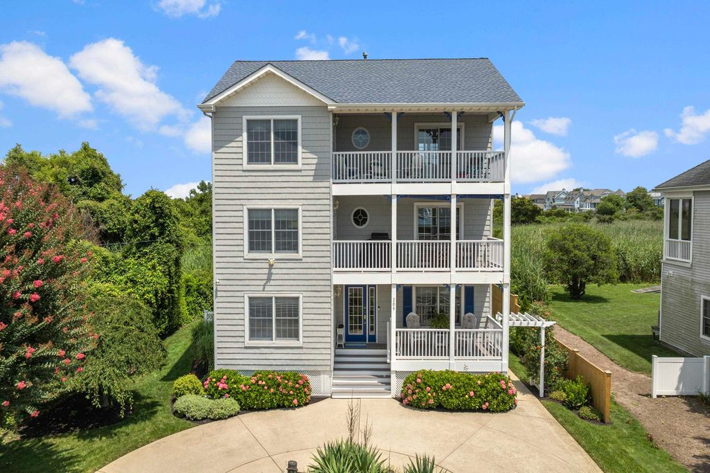 Photo of 209 Pittsburgh Avenue, Cape May, NJ 08204 (MLS # 252153)