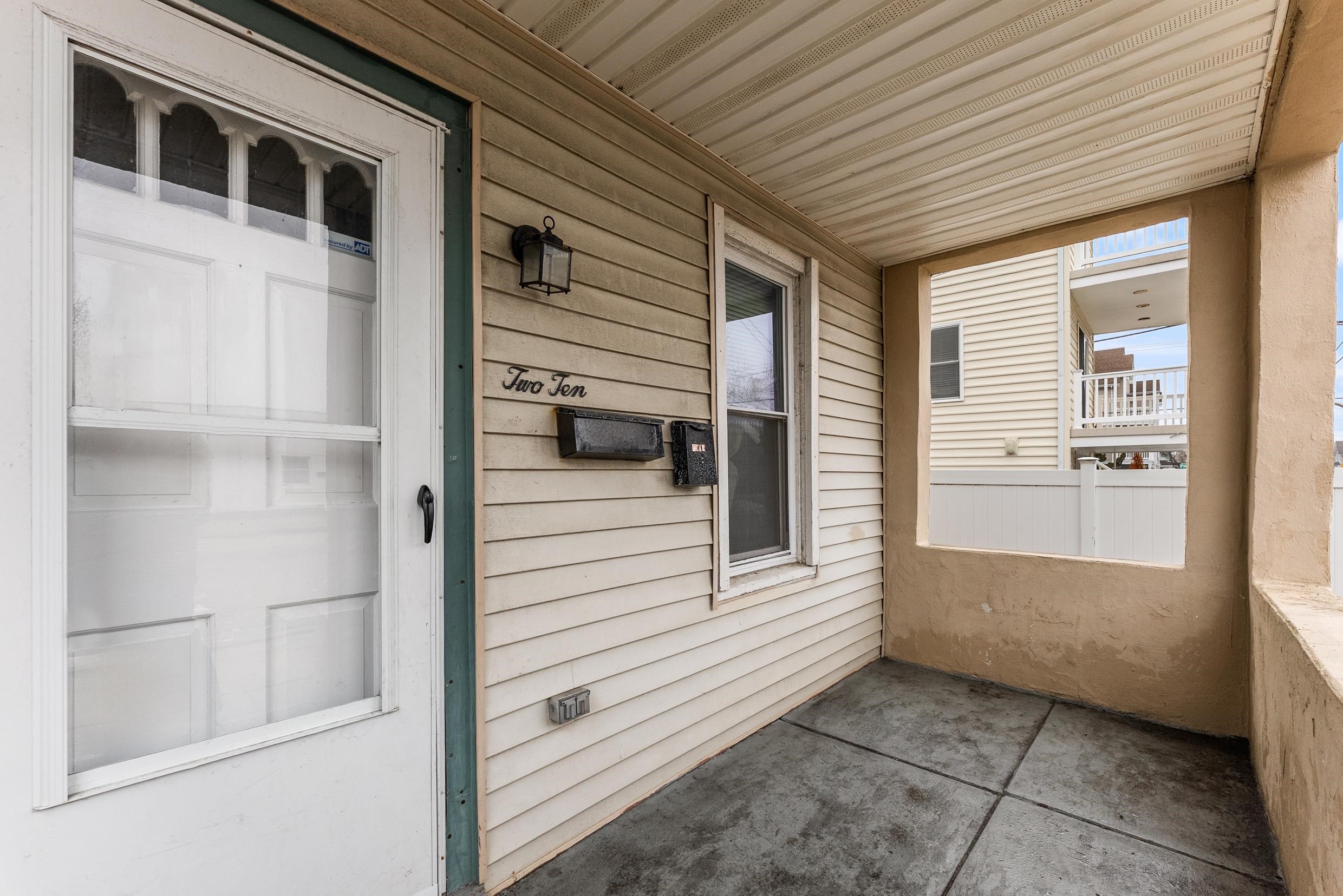 210 W Burk Avenue