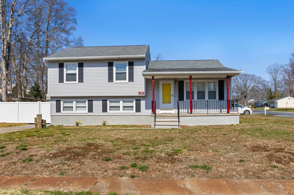 Photo of 200 Linda Anne Ave, North Cape May, NJ 08204 (MLS # 260920)