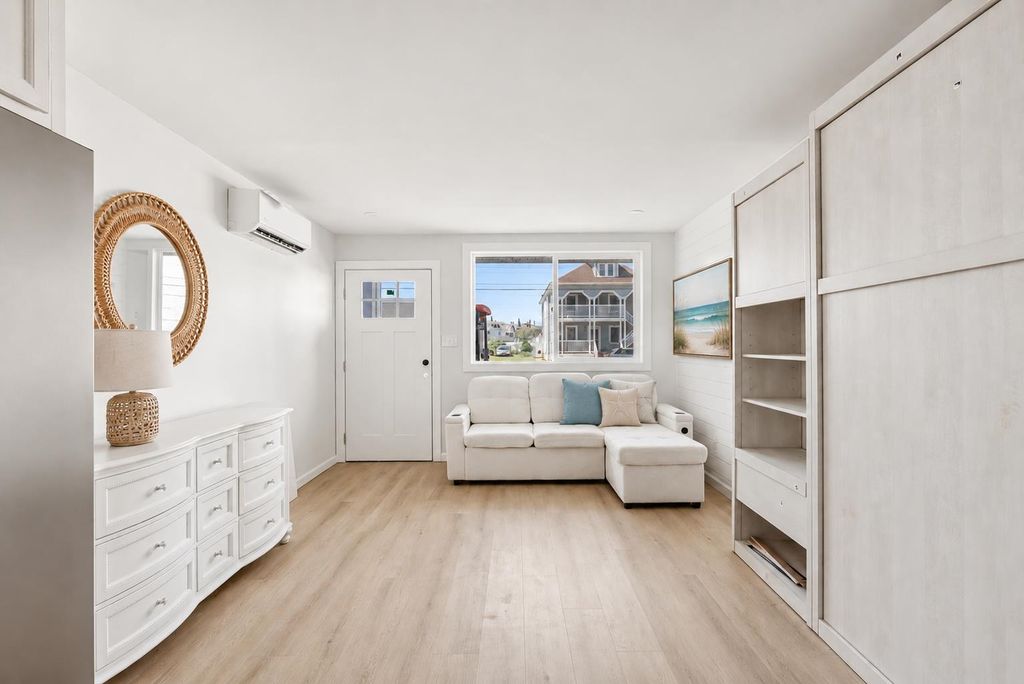 Photo of 233 E Juniper Avenue #8, Wildwood, NJ 08260 (MLS # 261395)