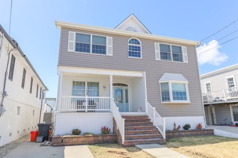 Photo of 130 W 3rd Avenue, North Wildwood, NJ 08260 (MLS # 252586)