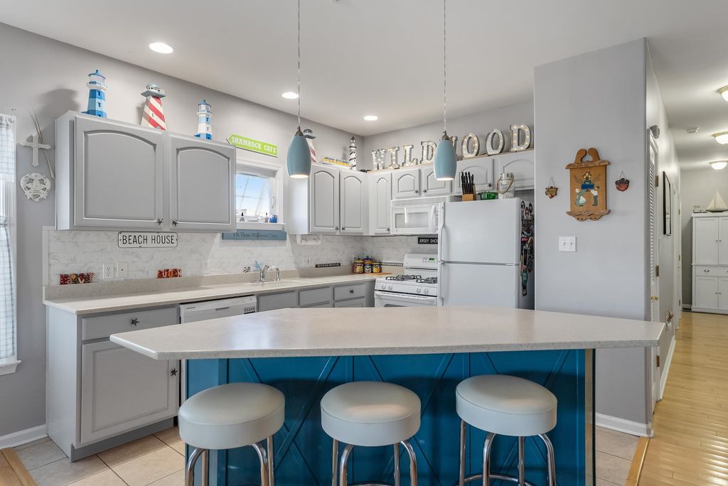 Photo of 201 E Pine Avenue #A, Wildwood, NJ 08260 (MLS # 253098)