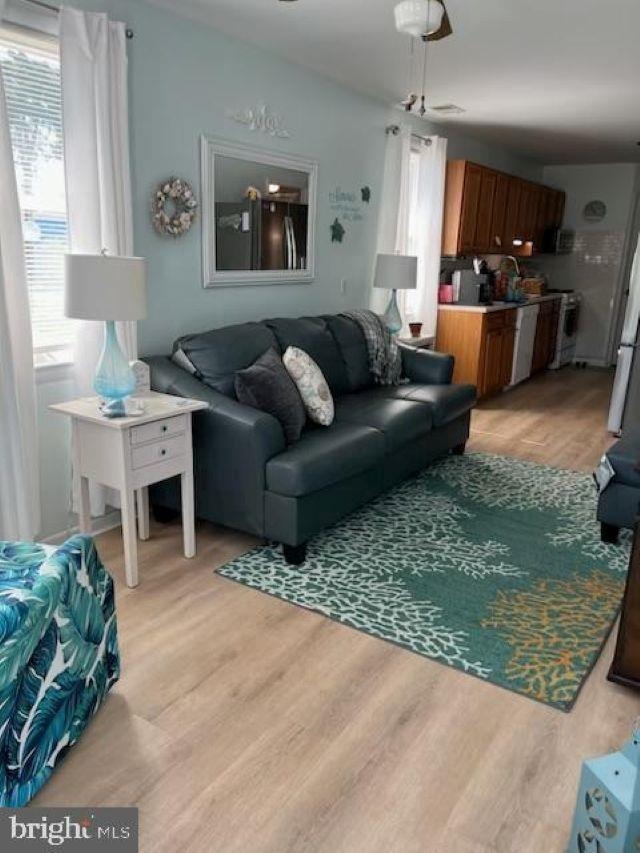 24 W Greenwood Avenue