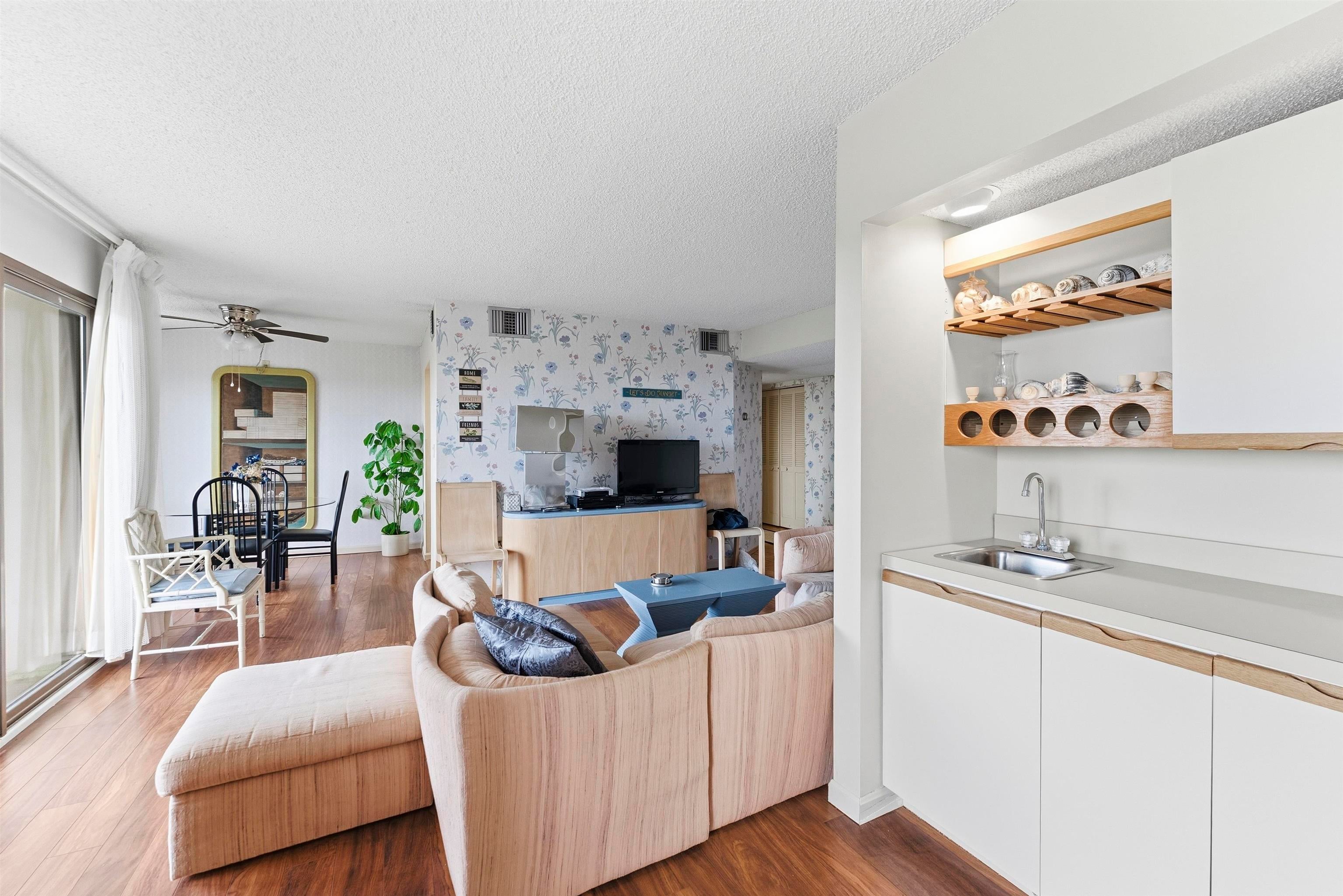7100 Ocean Avenue 215
