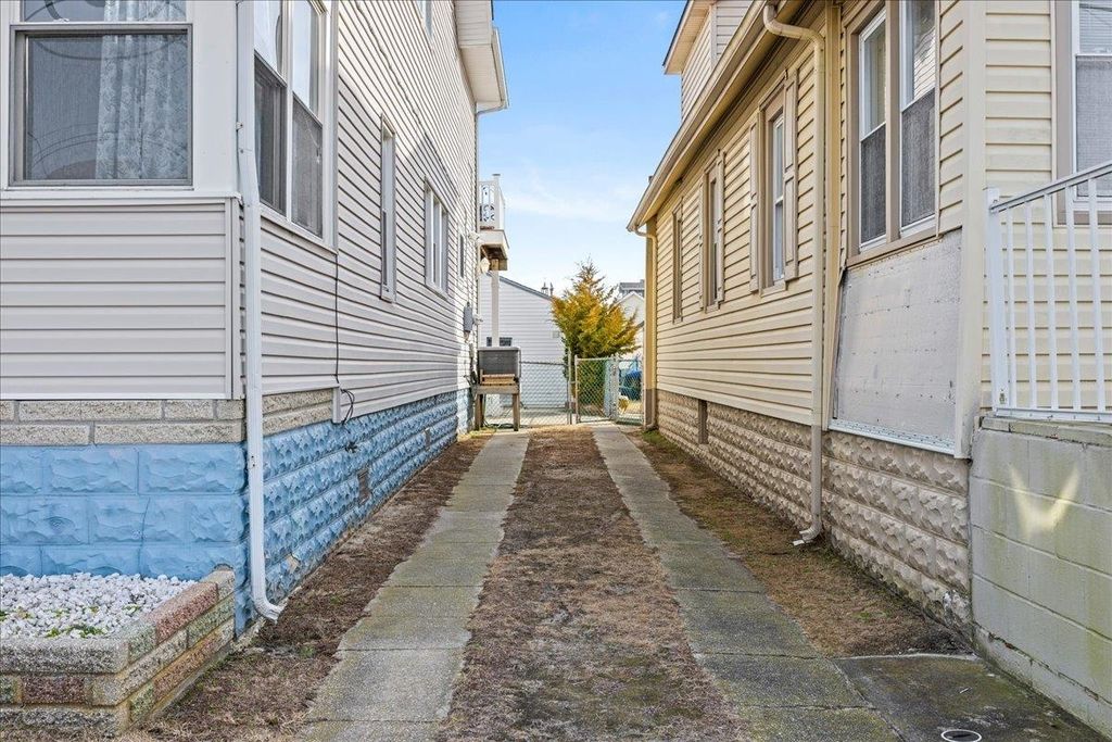 Photo of 1505 New York Avenue, North Wildwood, NJ 08260 (MLS # 260186)