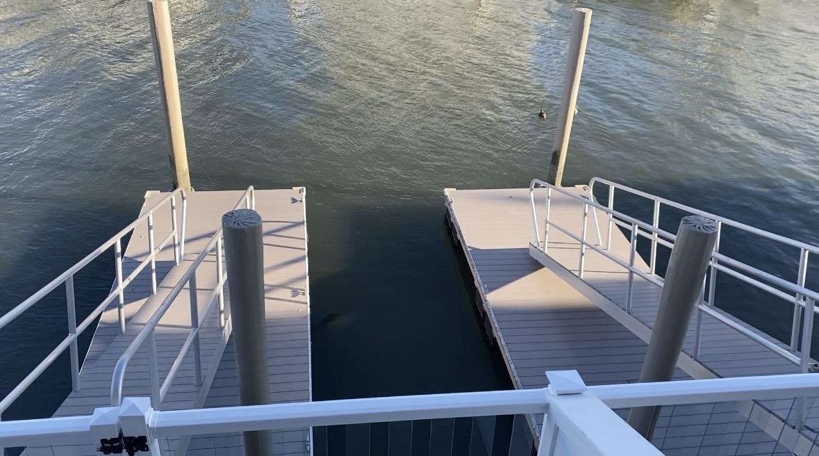 2425 Harbor Avenue 2425