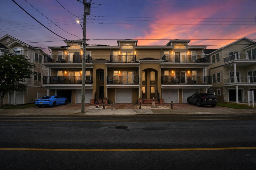 Photo of 117 E Maple Avenue #117, Wildwood, NJ 08260 (MLS # 262463)