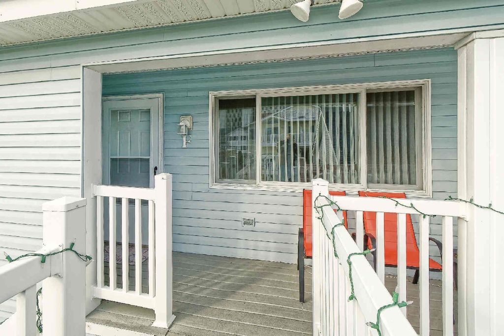 Photo of 114 37th Street #C-F, Sea Isle City, NJ 08243 (MLS # 260021)