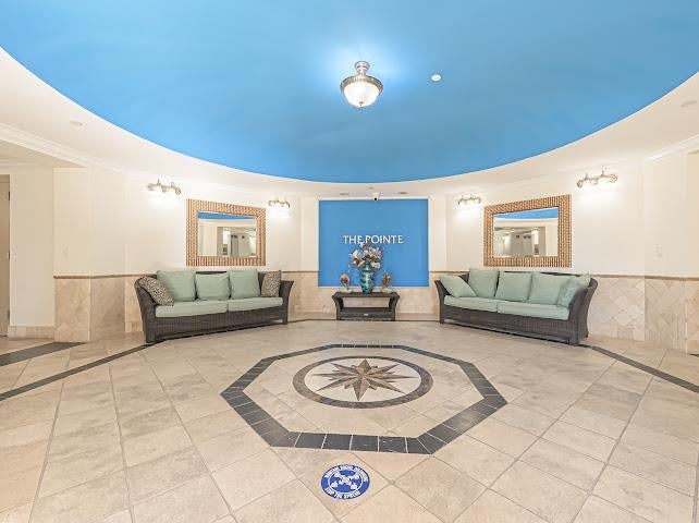 101 W Spruce Avenue 213