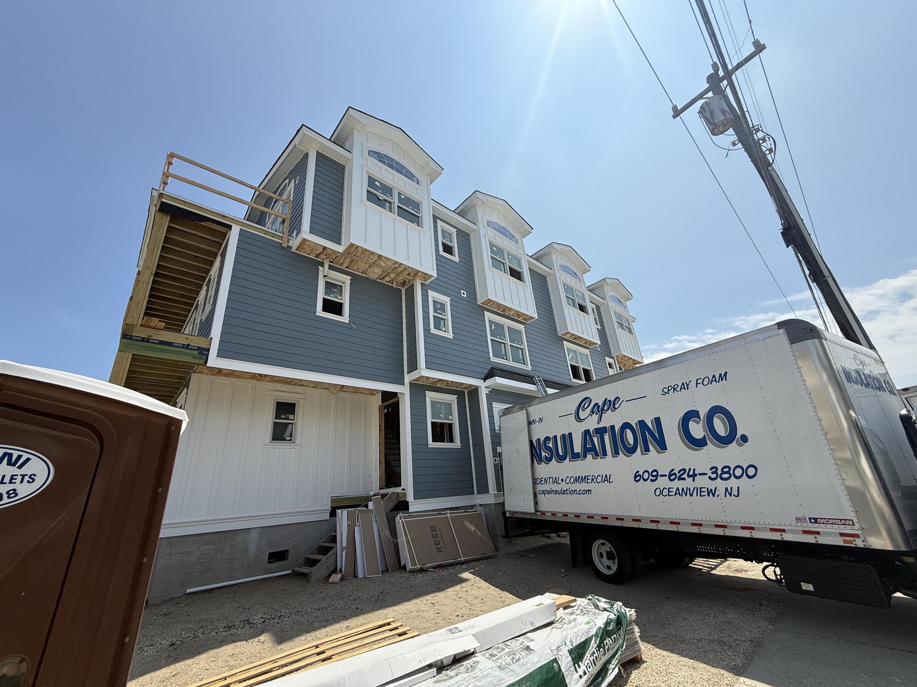 19 48th Street #NORTH UNIT, Sea Isle City, New Jersey image 2