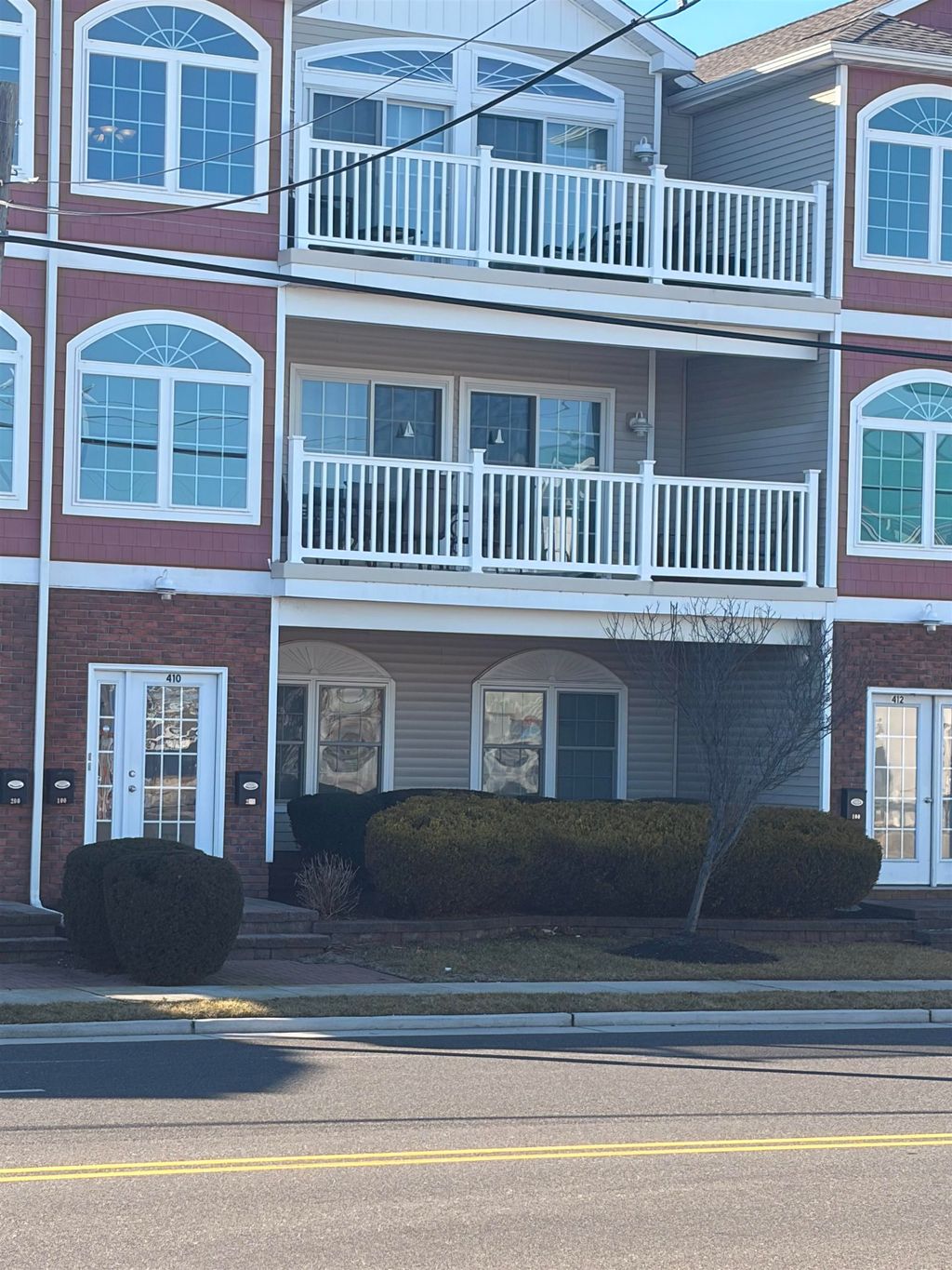 Photo of 410 W Hand Avenue #100, Wildwood, NJ 08260 (MLS # 260114)