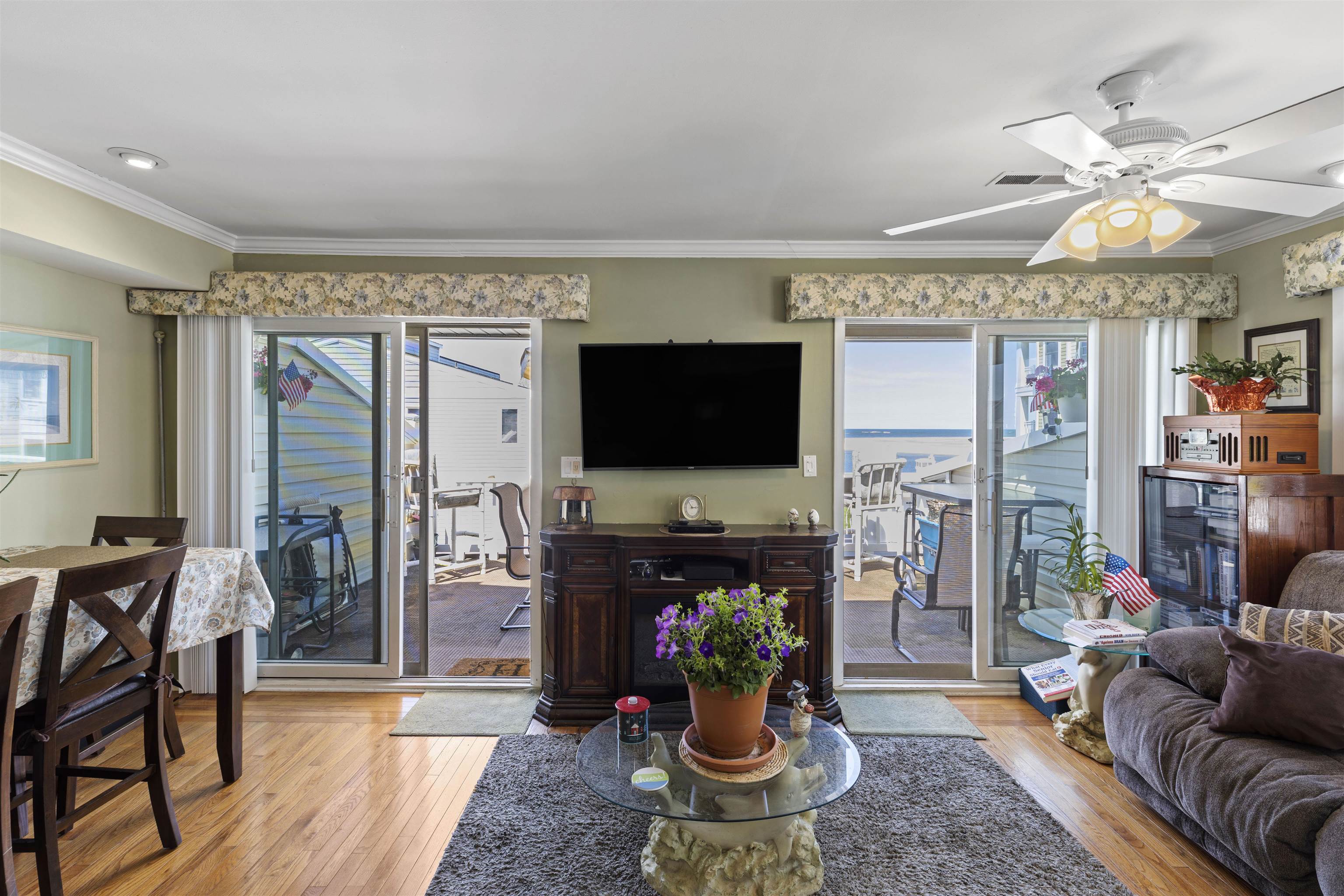 127 W Spruce Avenue #B, North Wildwood, New Jersey image 3