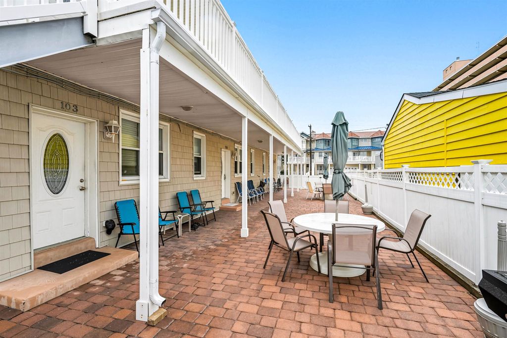 Photo of 428 E 20th Avenue #201, North Wildwood, NJ 08260 (MLS # 252738)