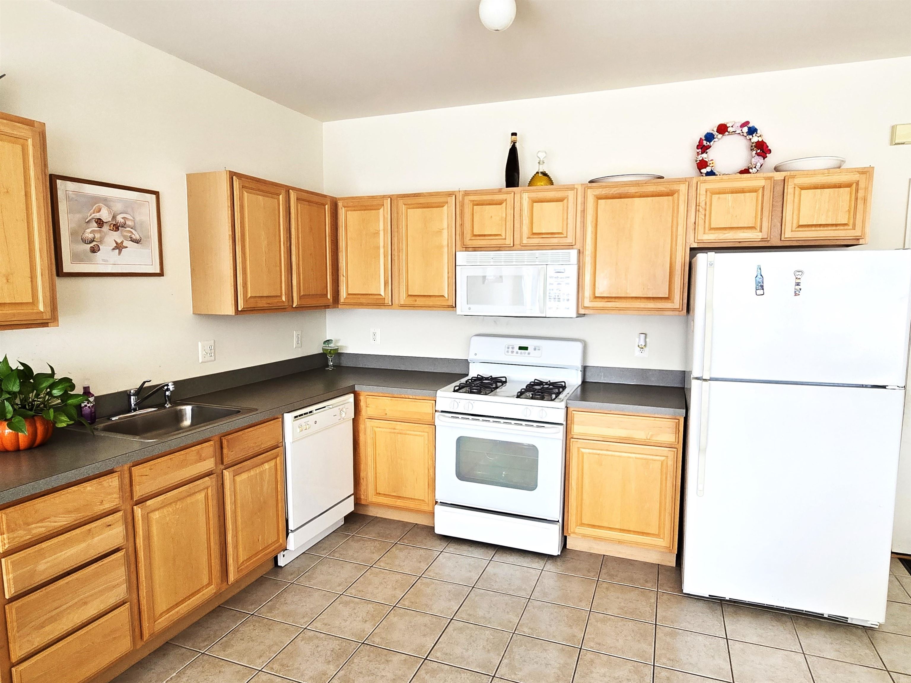 201 E Roberts Avenue #300, Wildwood, New Jersey image 4