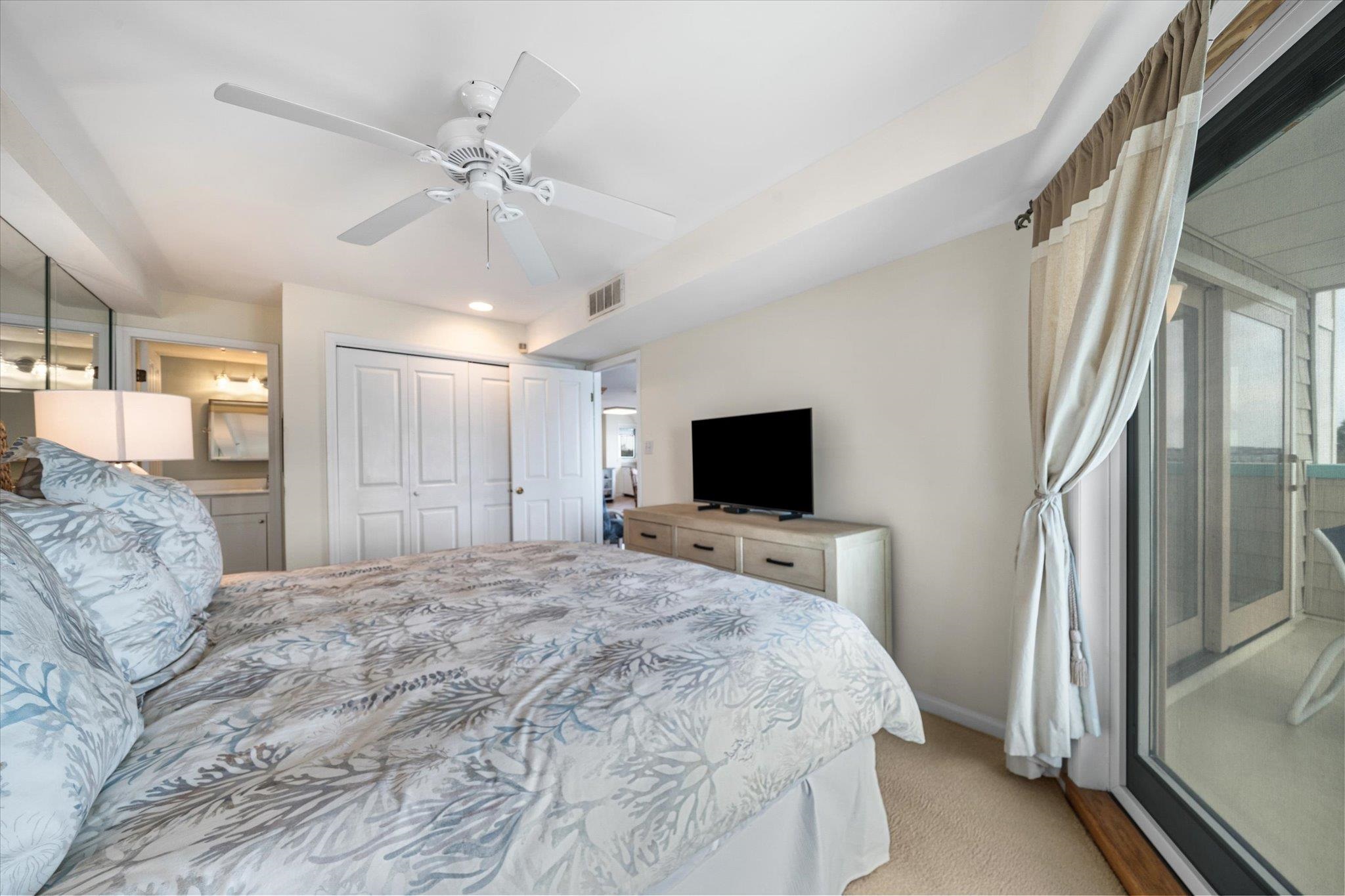9400 Roberts Avenue #306, Sea Isle City, New Jersey image 25