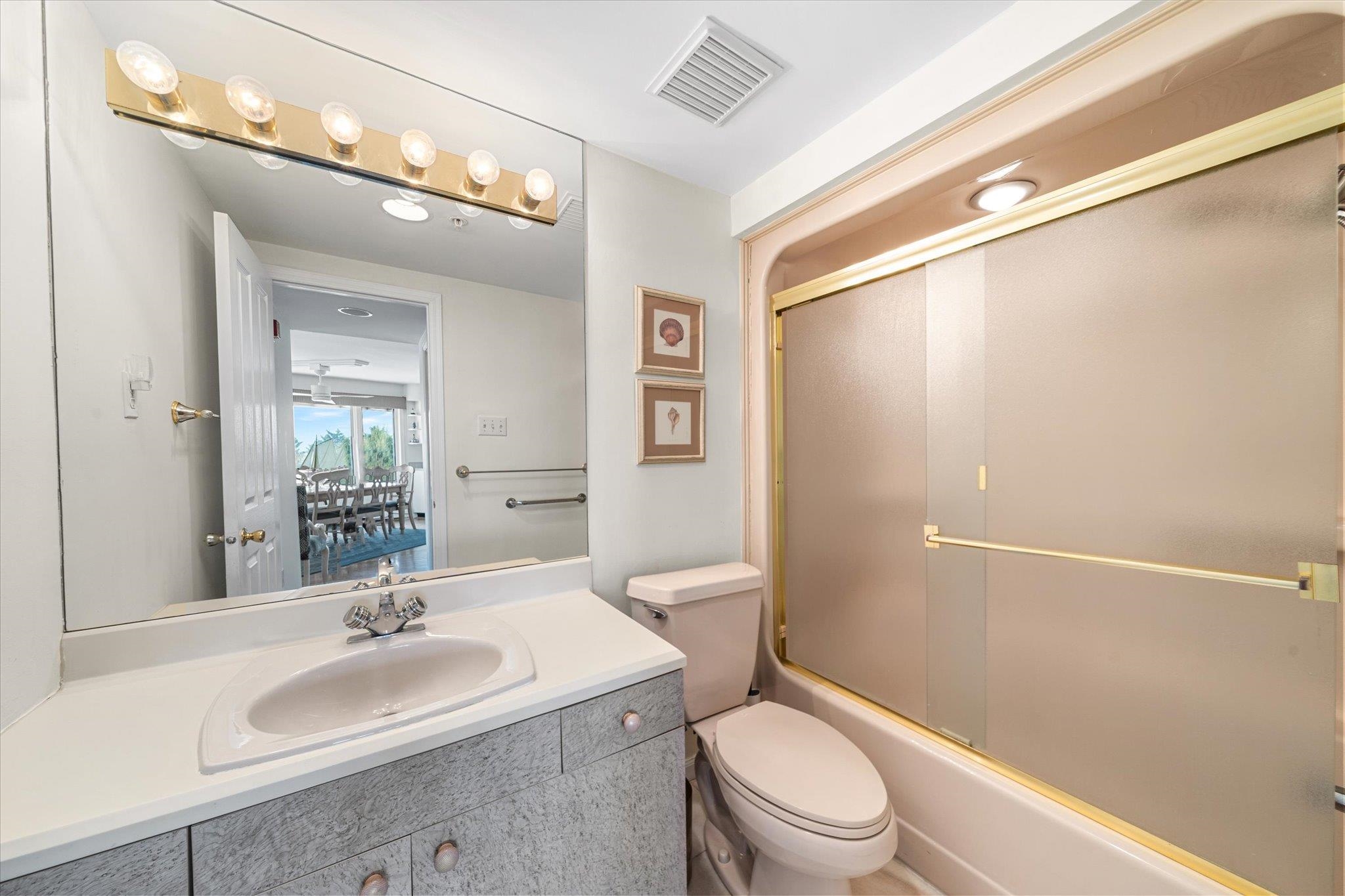 9400 Roberts Avenue #306, Sea Isle City, New Jersey image 29