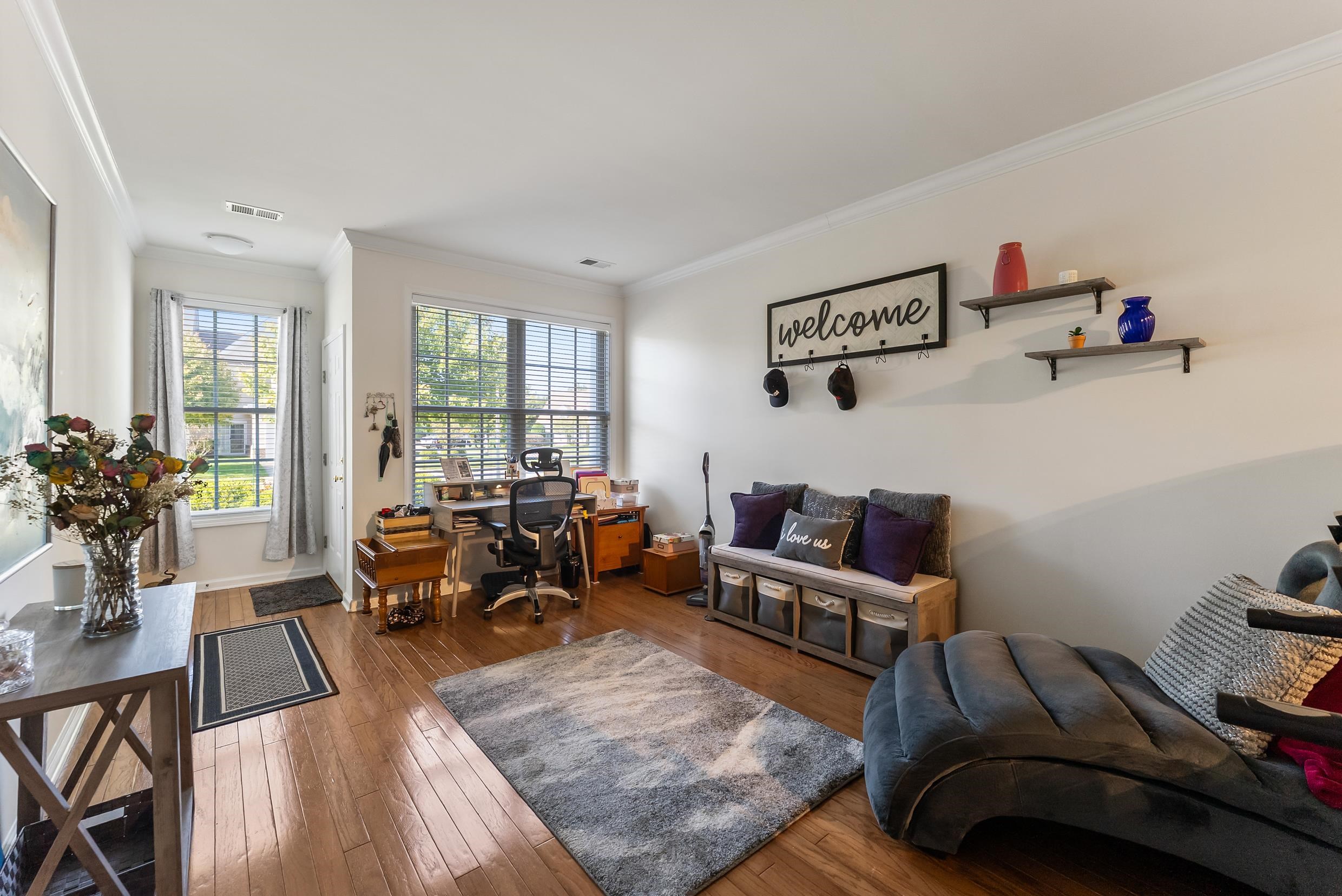 506 W Hampton Court 21