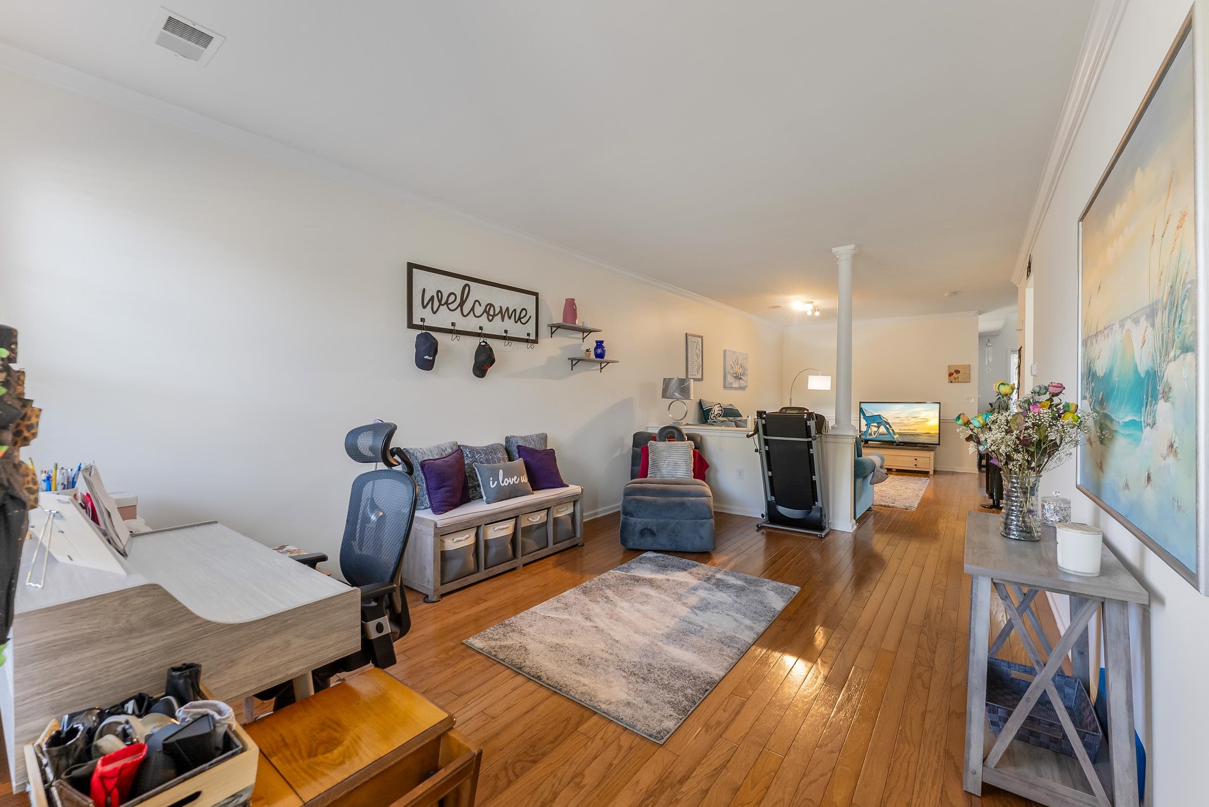 506 W Hampton Court 21