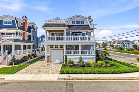 Homes For Sale - 188 33rd Street<br/> Cape May County, Avalon, NJ 08202