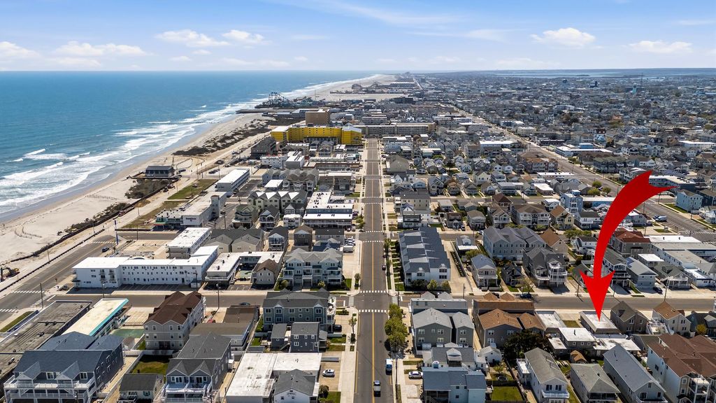 Photo of 411-413 E 12th Avenue #2, North Wildwood, NJ 08260 (MLS # 261099)