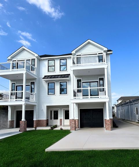 MLS: 251056