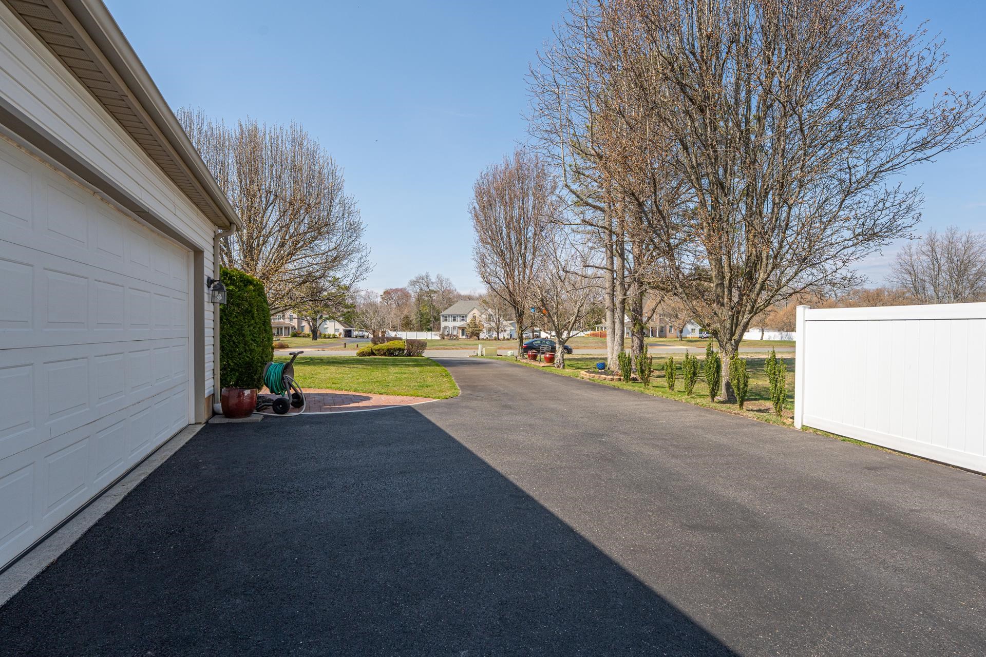 8 Deerfield Trail, Petersburg, New Jersey image 4