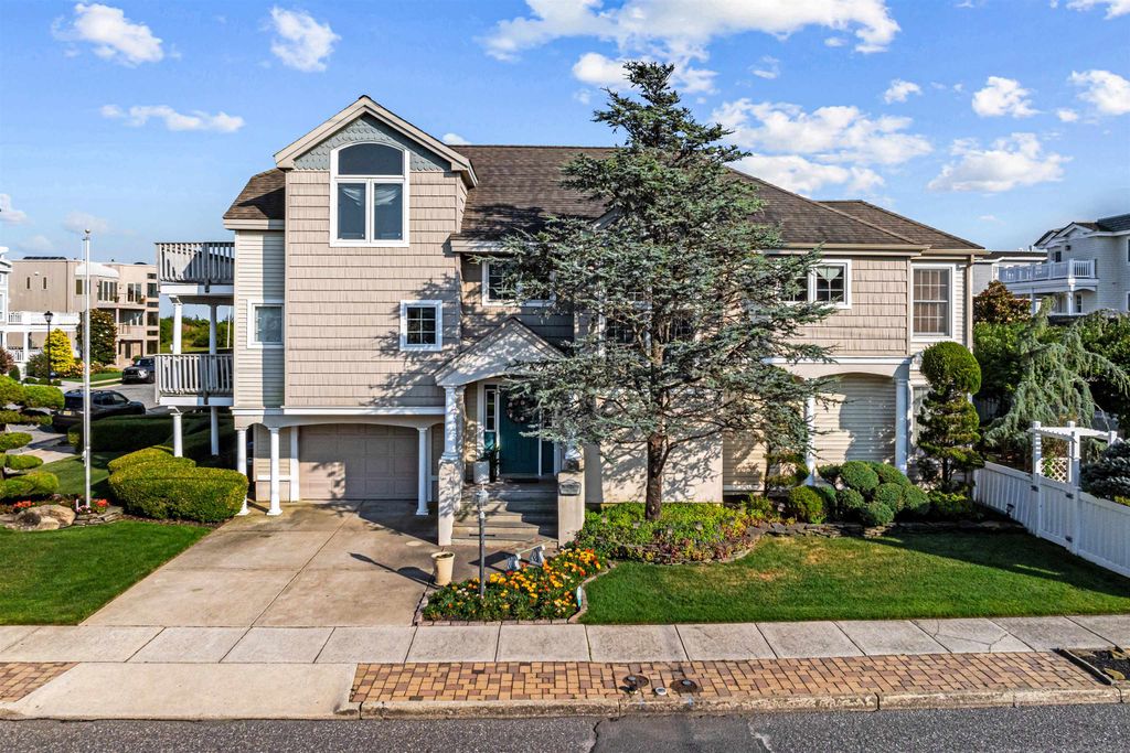 Photo of 6229 Dune Drive, Avalon, NJ 08202 (MLS # 242637)