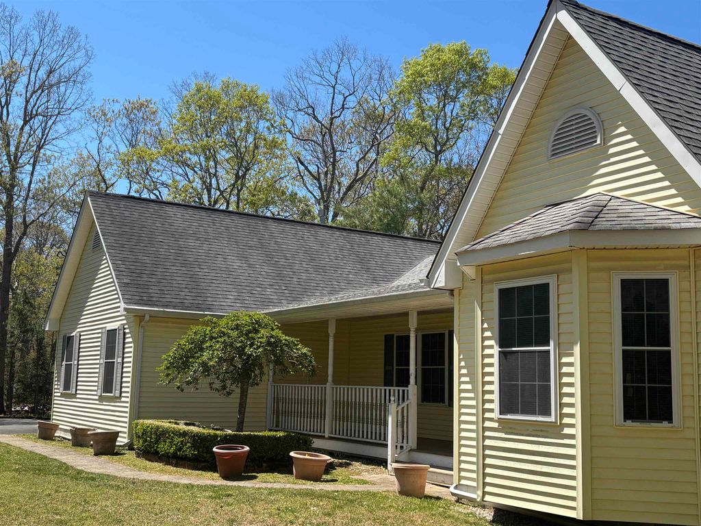 Photo of 8 Kelly Court, Clermont, NJ 08210 (MLS # 261044)