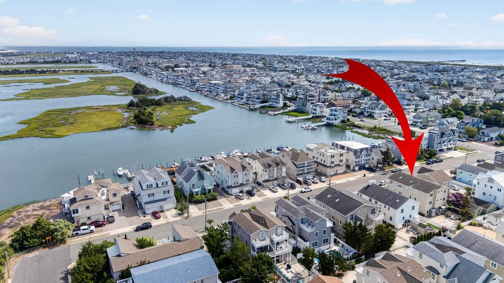 Photo of 356 East 39th ST #East, Avalon, NJ 08202 (MLS # 262305)