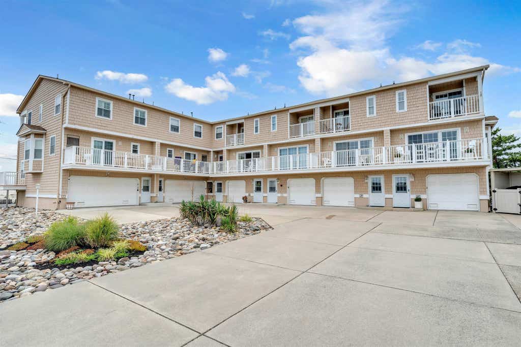 Photo of 1625 Beach Avenue #H, Cape May, NJ 08204 (MLS # 261869)